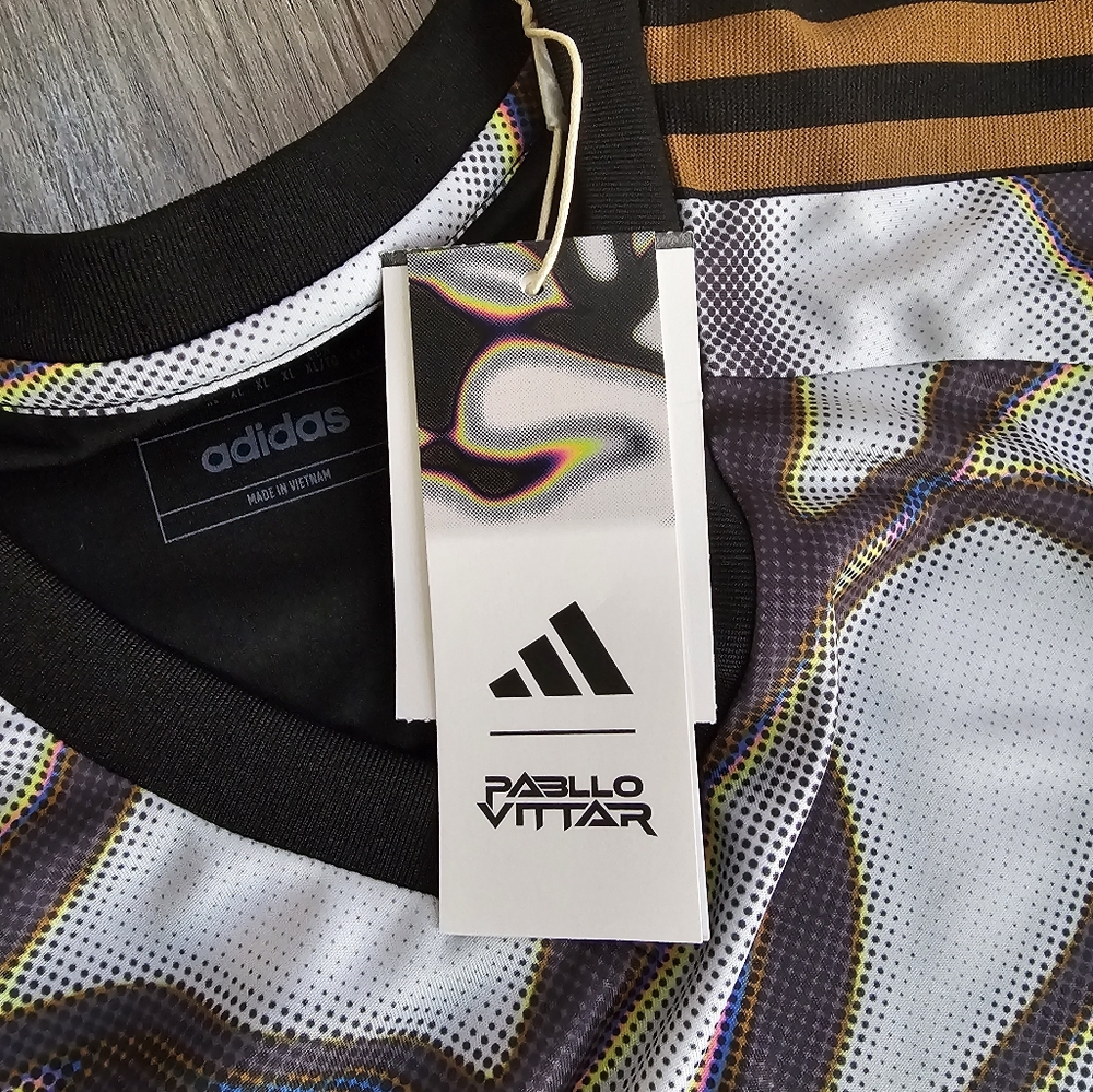 Adidas Pablo Vittar Love Unites Pride Pre Match Soccer Jersey Mens XL - Picture 3 of 4